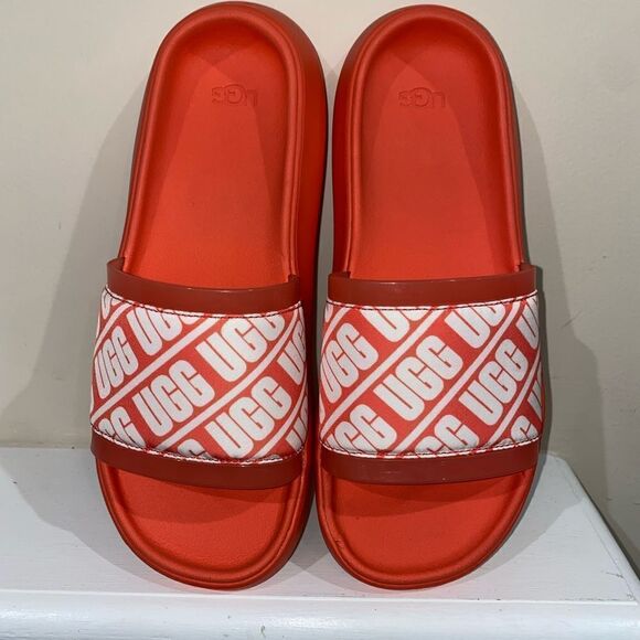 Ugg pool slides womens size 8 - Picture 9 of 9